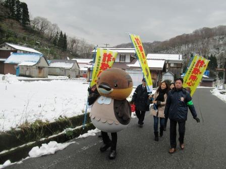 長浜地域（余呉）での「詐欺用心」啓発の様子3