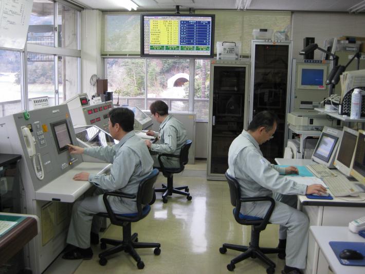 管理支所内での作業