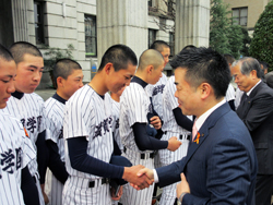大会での様々な経験を通じて、球児たち一人ひとりの心身の成長を期待しております
