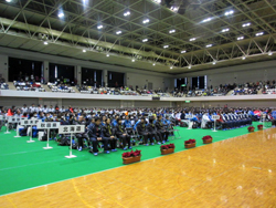 全国中学校駅伝大会の開会式に出席