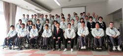 パナソニックアソシエイツ滋賀株式会社社員の皆様との集合写真