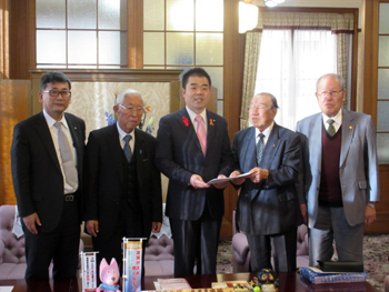 滋賀県土地改良事業団体連合会および国営農業水利事業滋賀協議会の皆様より要望、提案をいただく様子