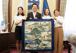 海外技術研修員との写真