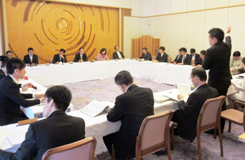 県議会会派のチームしがの皆様との政策協議会に出席