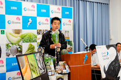 県立琵琶湖博物館や、草津市の特産物を集めた地域ブランド「草津ブランド」などについて話題提供