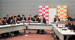 関西広域連合委員会に出席