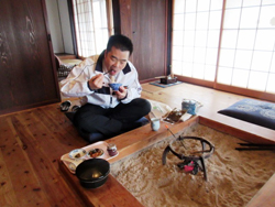 「さきち」に戻り遅めの昼食