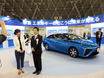 「びわ湖環境ビジネスメッセ2015」の開会式に出席