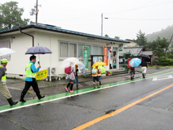 山内小学校へ移動