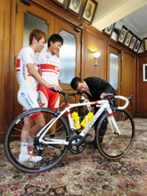 出場選手の自転車
