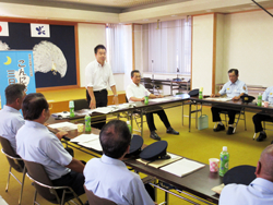 高島市消防団の皆さんと知事との対話の様子