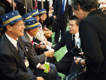 全国戦没者追悼式に出席した知事
