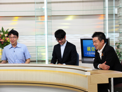 三日月知事がNHK「おうみ630」に出演する様子。