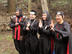 「手裏剣戦隊ニンニンジャー」との記念撮影