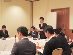 各青年会議所の理事長の皆さんと意見交換