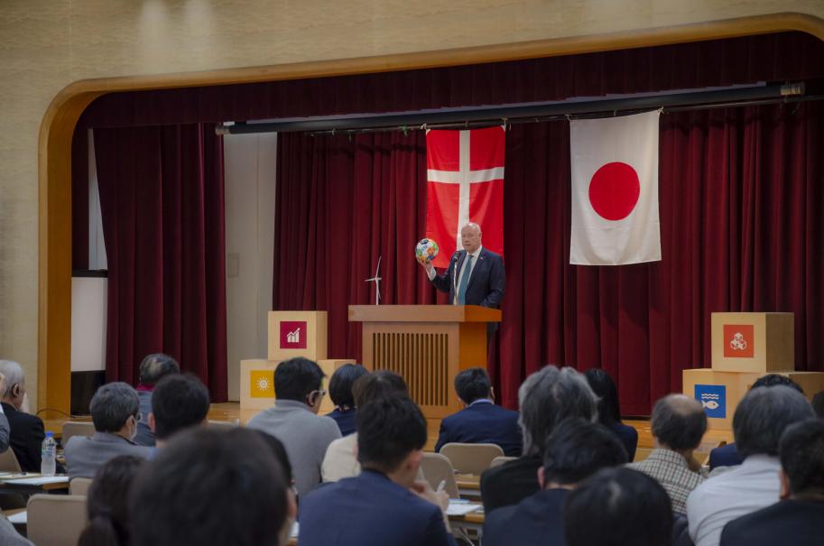 「北欧・幸福の社会モデル」に学ぶの様子2