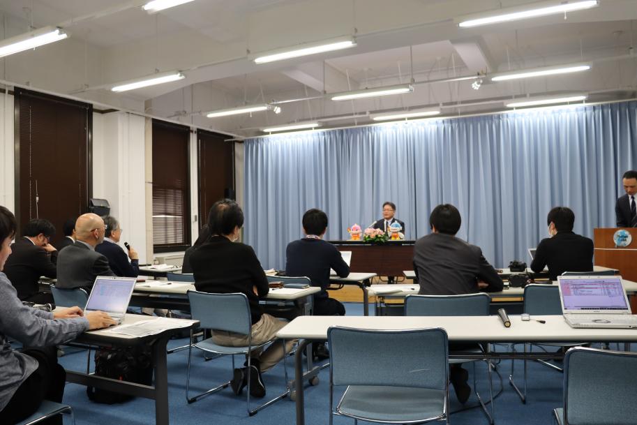 会見の様子