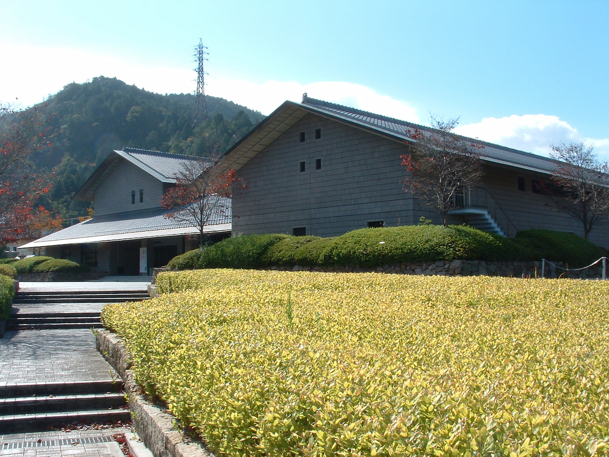野洲市歴史民俗博物館(銅鐸博物館)の詳細を表示